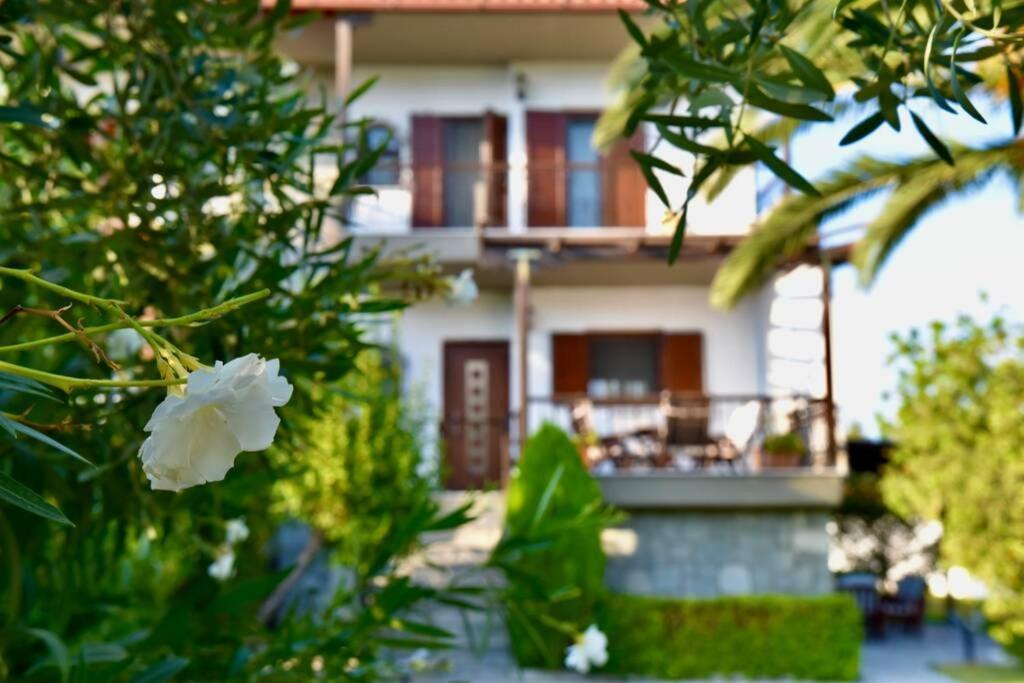K-Home Villa, Your Enchanting Getaway เปฟโกโฮรี ภายนอก รูปภาพ